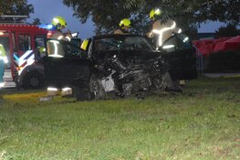 Ongeval in Wieringerwerf: brandweer en ambulance helpen twee gewonden