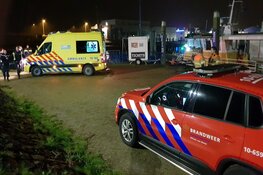 Man uit water gered in Den Oever