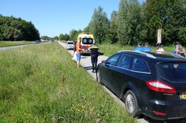 Wielrenner komt lelijk ten val bij Middenmeer