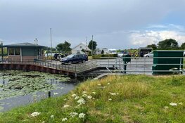 Grootscheepse zoekactie in water bij Breezand