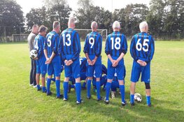 Mereboer Uitvaartzorg shirtsponsor Succes Walking Football