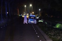 Twee voetgangers aangereden op donkere weg in Breezand, één zwaargewonde