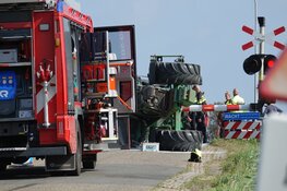 Aanrijding tussen tractor en een trein in Breezand