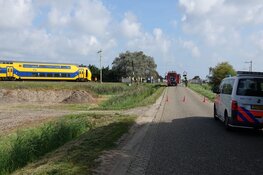 Aanrijding tussen tractor en een trein in Breezand