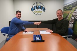 VV Succes legt Larbi Loukou vast als hoofdtrainer