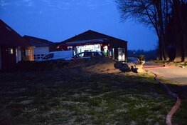 Ontkoppelde vaatwasser zorgt voor brand in loods in Slootdorp