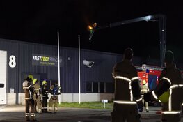 Brand bij recyclebedrijf in Wieringerwerf, 50 omwonenden geëvacueerd
