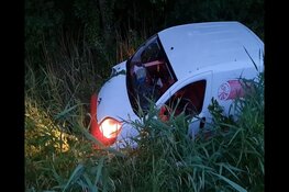 Auto raakt van de weg op A7 bij Middenmeer