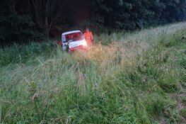 Auto raakt van de weg op A7 bij Middenmeer