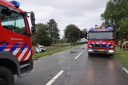 Ravage in Middenmeer, vrachtwagen in botsing met auto