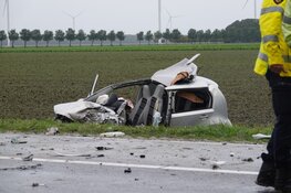 Ravage in Middenmeer, vrachtwagen in botsing met auto