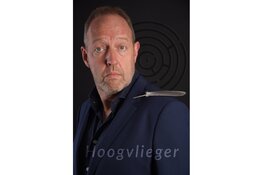 ’Hoogvlieger’ Harry Piekema met Icarus en zijn vader in Scagon De Luxe