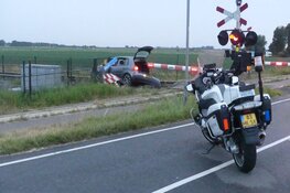 Auto op spoor na eenzijdig ongeval