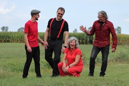 SimonèZ met gastmuzikanten:  Buitengewoon Theaterconcert in Scagon De Luxe