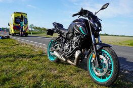 Motorrijdster licht gewond na val op N240