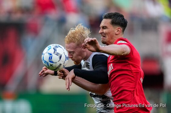 AZ klopt FC Twente en neemt vijfde plaats over