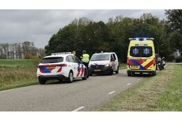 Auto te water in Wieringerwaard, bestuurder gewond
