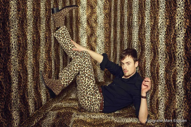 Voorstelling Luuk Ransijn  energiek en muzikaal in Scagon De Luxe