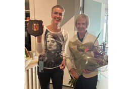 VIDO viert 50-jarig jubileum en krijgt jubileumschild