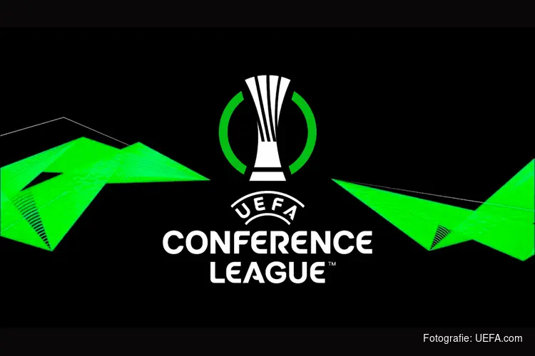 AZ naar simpele overwinning in Kosovo