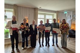 Gemeentelijk compliment voor 12,5 jaar De Roode Eenhoorn