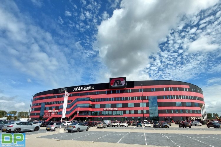 AZ klopt hekkensluiter Heracles Almelo