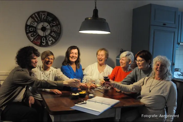 Zanggroep Lekker Zingen  met ’3 x 3 = 9’ concert  in Scagon De Luxe