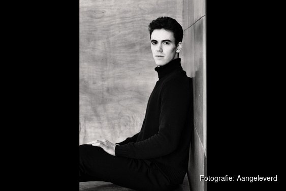 Piano toptalent Miguel Iglesias Lista speelt klassieke meesterwerken in Scagon De Luxe