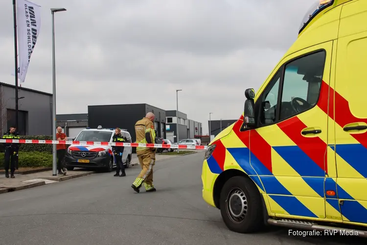 Onderzoek na bedrijfsongeval in Anna Paulowna, meerdere hulpdiensten ter plaatse