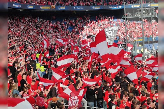 AZ declasseert NEC en pakt vijfde KNVB-beker