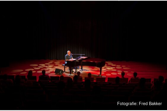 Alexander Broussard eert Billy Joel met een legendarisch concert in Scagon De Luxe