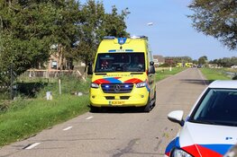 twee motorrijders betrokken bij ernstig ongeval in Breezand, traumahelikopter ingezet