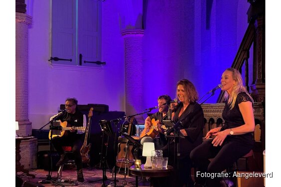 Swingend en soms ontroerend ’JamSissies in Concert’  in Scagon De Luxe