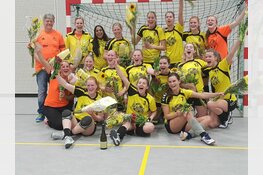 Geel Zwart kroont zich overtuigend tot kampioen