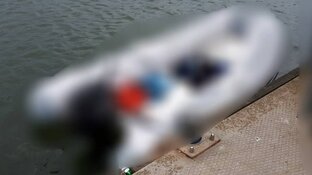 Klopjacht op scheurende vaarders bij Den Oever