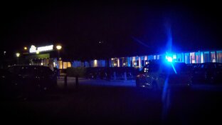 Politie met man op macht op zoek naar gevluchte automobilist bij Wieringerwerf